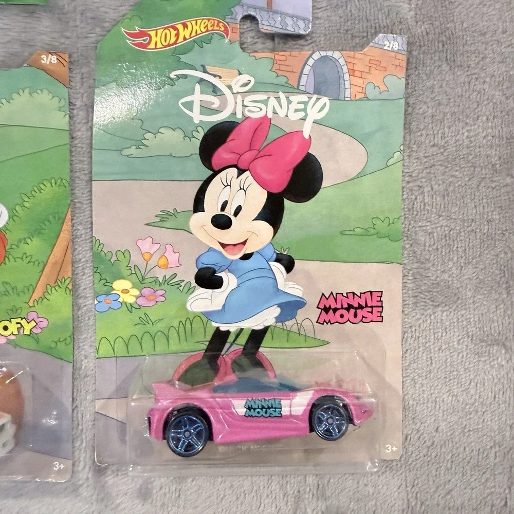 Hot Wheels Disney 90th Anniversary 2018 Lot 4 Minnie Goofy Pluto Chip Dale NIP